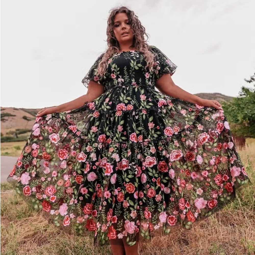 JessaKae Rose Dress Midi